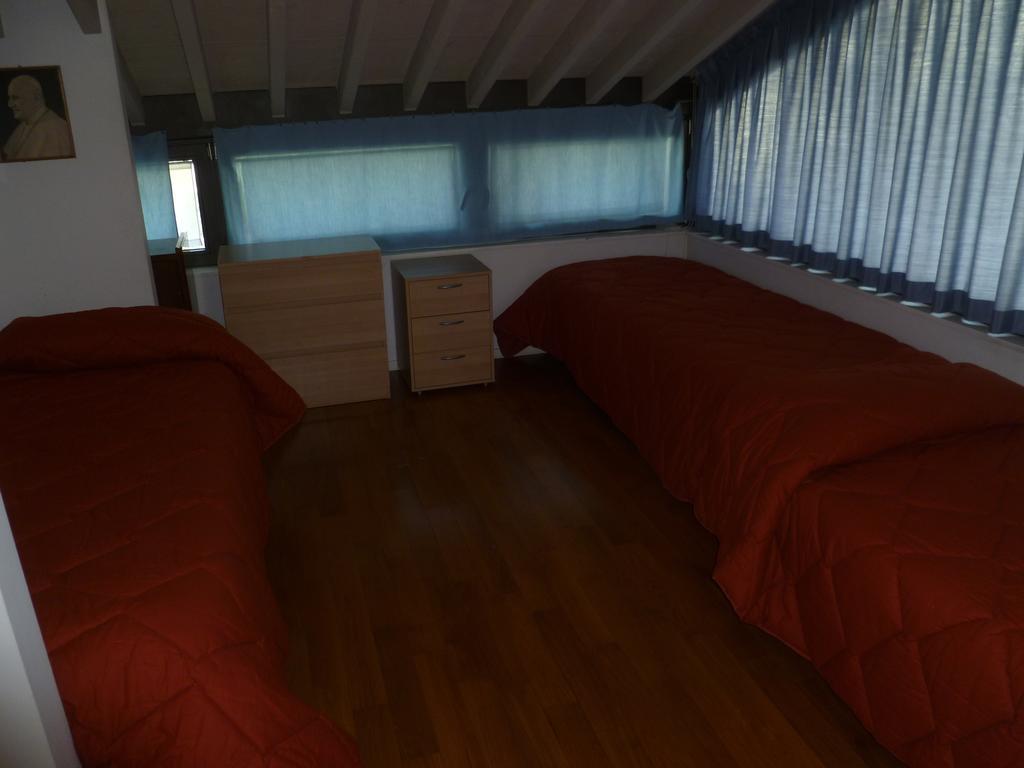 Villa Nido del Tadini Lovere Habitación foto